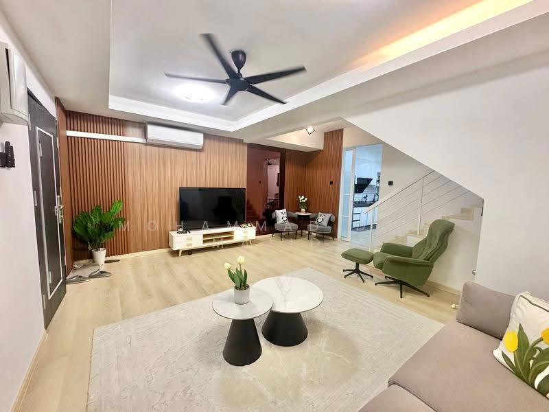 2-storey Terraced House for Sale in TAMAN PUCHONG UTAMA (Puchong) - Mohammad Din Majid - Living Room - PropertyGuru.com.my