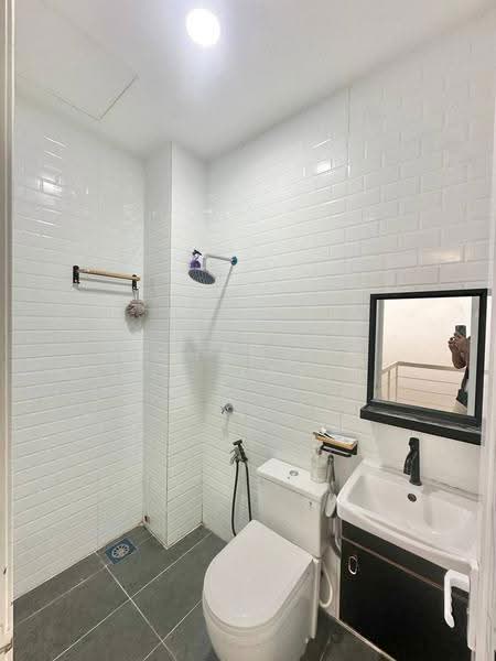 2-storey Terraced House for Sale in TAMAN PUCHONG UTAMA (Puchong) - Mohammad Din Majid - Bathroom - PropertyGuru.com.my