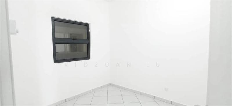 Kediaman Servis untuk Dijual di Residensi Mutiara Kajang 2 - Ridzuan Lu - Interior - PropertyGuru.com.my