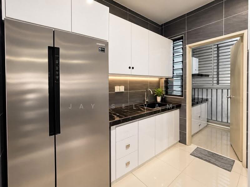 Condominium for Rent at The Haute Gurney - Jay Selvam - Kitchen - PropertyGuru.com.my