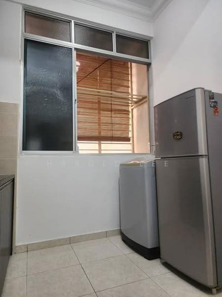 Flat for Sale at Lavender Park - Harold Lee - Kitchen - PropertyGuru.com.my