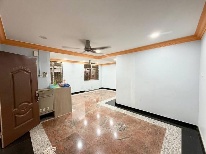 Semi-Detached House for Sale in Taman Bukit Kempas (Tampoi) - Jaz Lee - Living Room - PropertyGuru.com.my