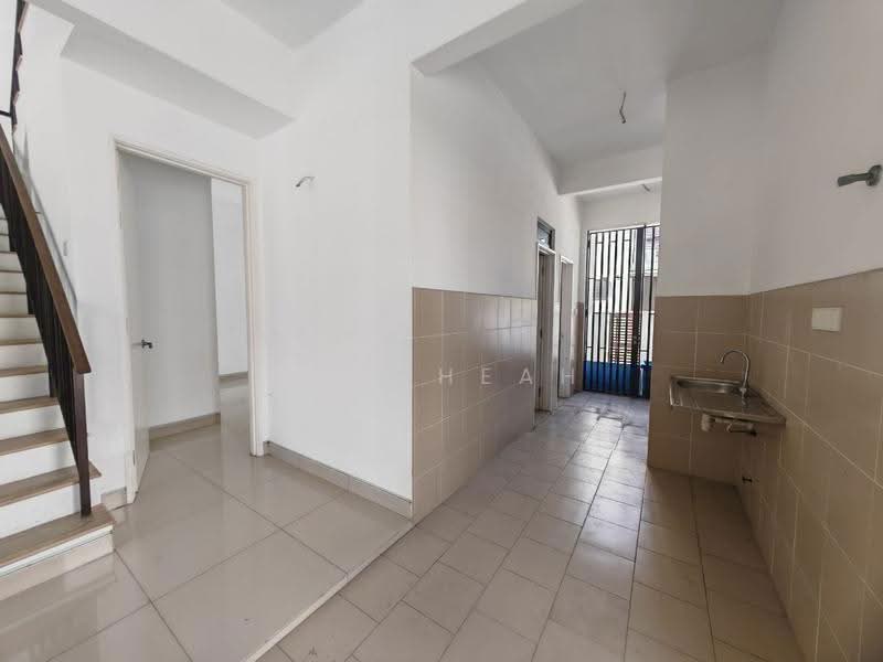 2-storey Terraced House for Sale in Shah Alam (Selangor) - KC Cheah - Corridor - PropertyGuru.com.my