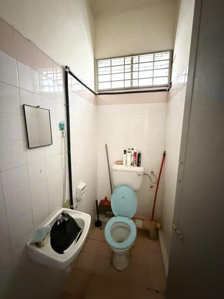 Shop for Rent in George Town (Penang) - Bryan Teng - Bathroom - PropertyGuru.com.my