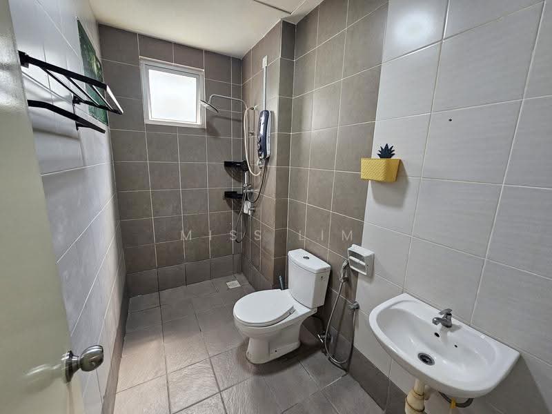 Service Residence for Rent at BSP 21 - MISS LIM - Bathroom - PropertyGuru.com.my