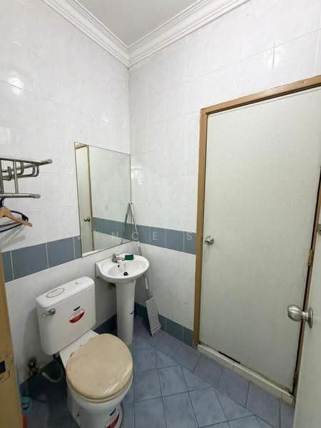 Rumah Teres 2-Tingkat untuk Dijual di Taman Seri Orkid (Skudai) - Vince Soo - Bathroom - PropertyGuru.com.my