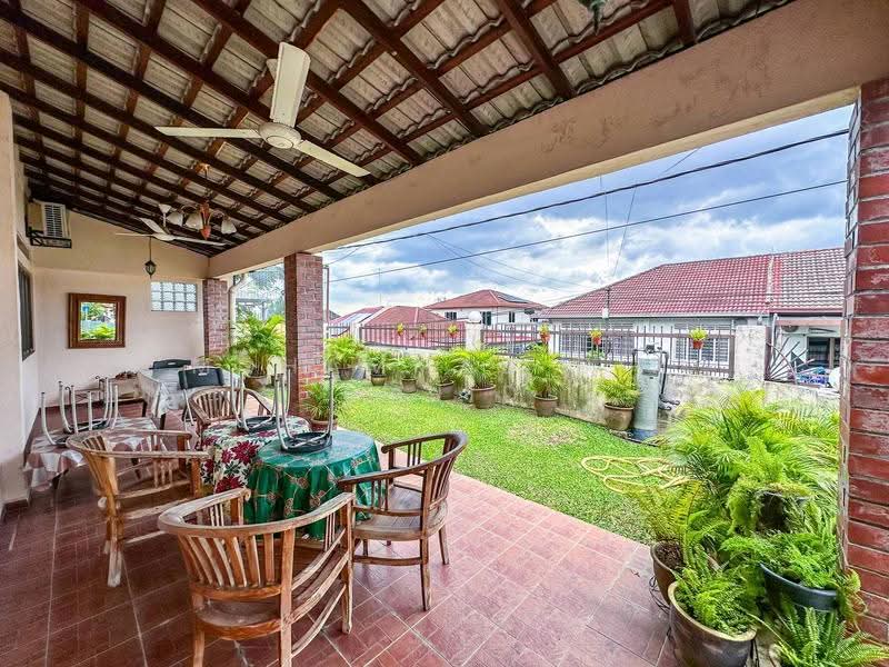 Rumah Berkembar untuk Dijual di Bukit Gasing (Petaling Jaya) - Mohammad Din Majid - PropertyGuru.com.my