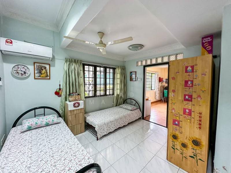 Rumah Berkembar untuk Dijual di Bukit Gasing (Petaling Jaya) - Mohammad Din Majid - Bedroom - PropertyGuru.com.my