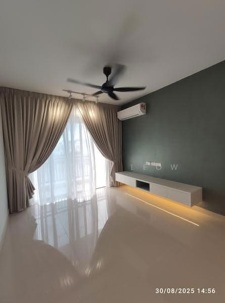Kediaman Servis untuk Disewa di Baron Residence @ Lake City - Alfred Leow - Living Room - PropertyGuru.com.my