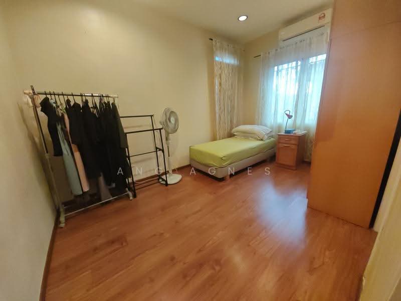 Rumah Berkembar untuk Dijual di Bukit Raja (Selangor) - Ang Agnes - PropertyGuru.com.my