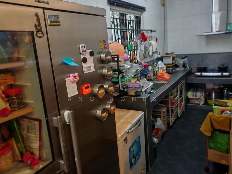 Rumah Berkembar untuk Dijual di Bukit Raja (Selangor) - Ang Agnes - PropertyGuru.com.my