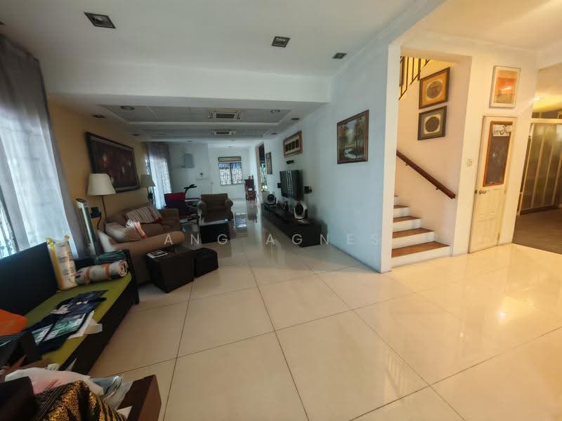 Rumah Berkembar untuk Dijual di Bukit Raja (Selangor) - Ang Agnes - PropertyGuru.com.my