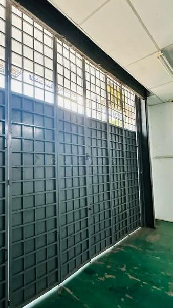 Factory for Rent in Taman Klang Jaya (Klang) - Calvin Lim - Entrance - PropertyGuru.com.my