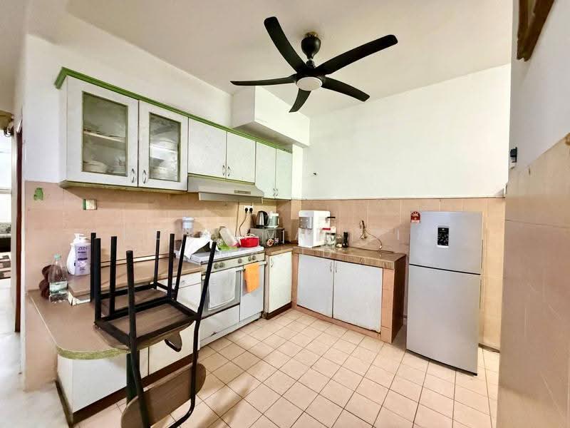 Rumah Teres 2-Tingkat untuk Dijual di Pusat Bandar Puchong (Puchong) - Mohammad Din Majid - Kitchen - PropertyGuru.com.my