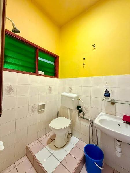 Rumah Teres 2-Tingkat untuk Dijual di Pusat Bandar Puchong (Puchong) - Mohammad Din Majid - Bathroom - PropertyGuru.com.my
