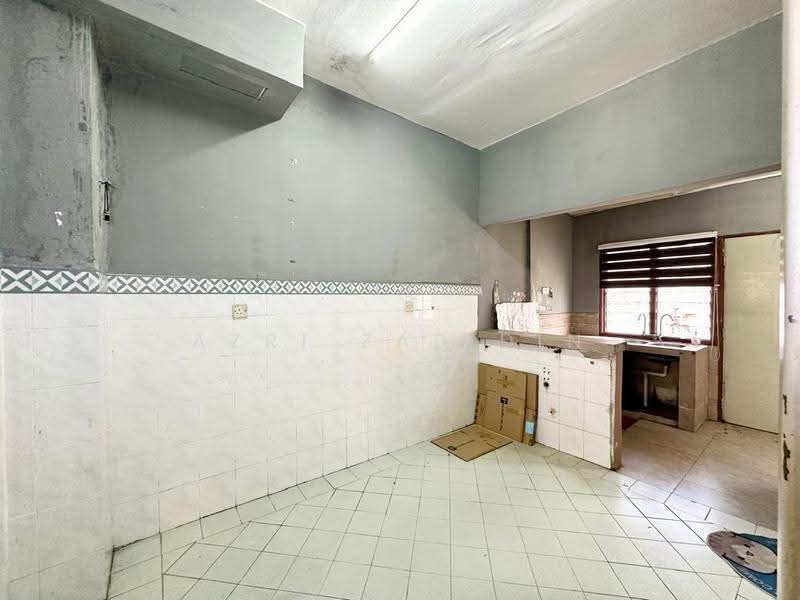 Terraced House for Sale in Bandar Tasik Puteri (Rawang) - Azri Zabidin - Kitchen - PropertyGuru.com.my