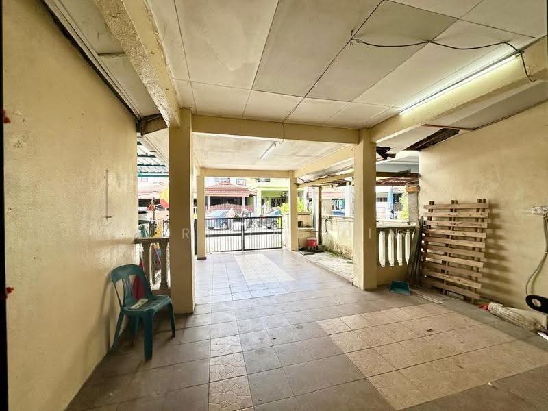 Terraced House for Sale in Bandar Tasik Puteri (Rawang) - Azri Zabidin - Exterior - PropertyGuru.com.my