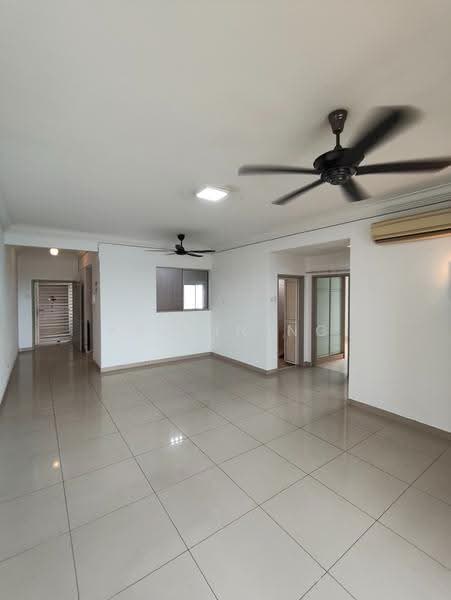 Kondominium untuk Disewa di Aman Heights Condominium - Kelvin Ng - Living Room - PropertyGuru.com.my