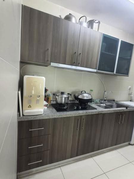 Kediaman Servis untuk Dijual di D'Secret Garden (Pangsapuri Kempas Indah) - Vincent Gian - Kitchen - PropertyGuru.com.my