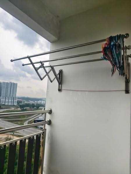 Kediaman Servis untuk Dijual di D'Secret Garden (Pangsapuri Kempas Indah) - Vincent Gian - Balcony - PropertyGuru.com.my