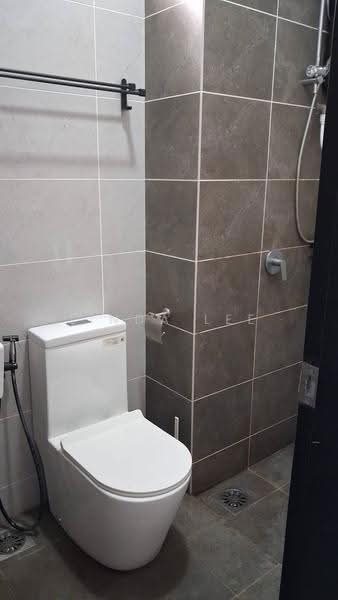 Kediaman Servis untuk Disewa di Twin Tower Residence - Linda Lee - Bathroom - PropertyGuru.com.my