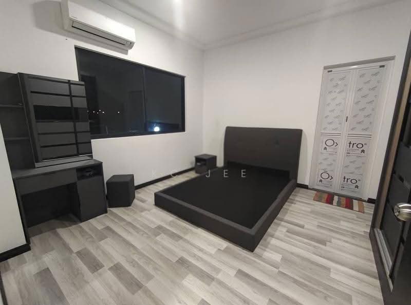 Pangsapuri untuk Dijual di Stutong Tiarra 2 - KC Jee - PropertyGuru.com.my