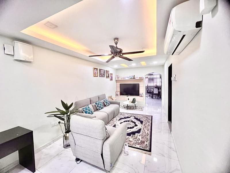 Rumah Teres 1-Tingkat untuk Dijual di Taman Sri Sentosa (Klang) - Baxter Lim - Living Room - PropertyGuru.com.my