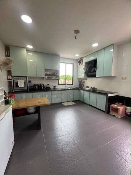 Cluster House for Sale in Mutiara Rini (Skudai) - Simpson Poh - Kitchen - PropertyGuru.com.my