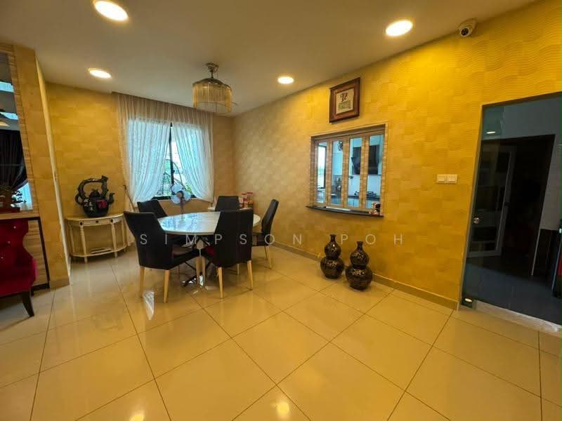 Cluster House for Sale in Mutiara Rini (Skudai) - Simpson Poh - Dining Room - PropertyGuru.com.my