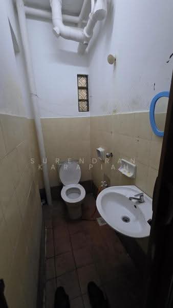 Apartment for Sale at Sri Gotong Apartment - Surendran Karapiah - Bathroom - PropertyGuru.com.my