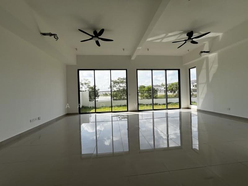 Rumah Berkembar untuk Dijual di Cyber 10 (Cyberjaya) - Aaron Yong - Living Room - PropertyGuru.com.my