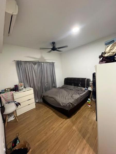 Kediaman Servis untuk Disewa di Eco Sky - Lucas Lk - Bedroom - PropertyGuru.com.my