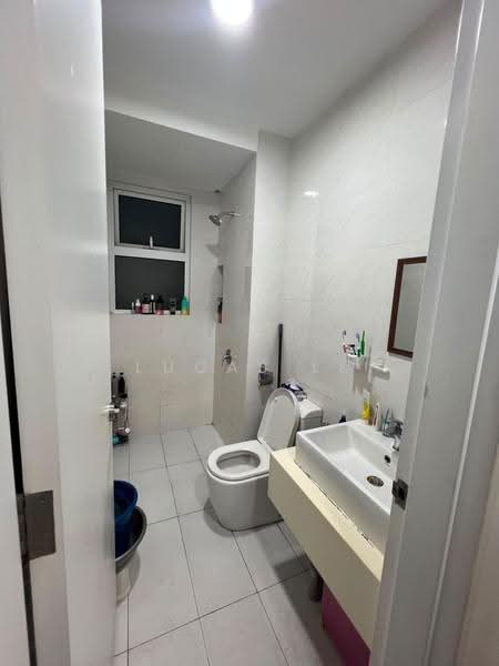 Kediaman Servis untuk Disewa di Eco Sky - Lucas Lk - Bathroom - PropertyGuru.com.my