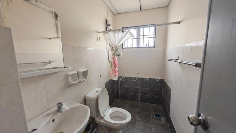 Pangsapuri untuk Disewa di Suria Damansara - Jane Wong - Bathroom - PropertyGuru.com.my