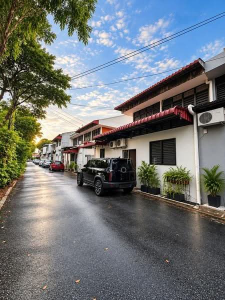 Rumah Teres 2-Tingkat untuk Dijual di Pantai Jerejak (Bayan Lepas) - Ooi Chee Khoon - Back Lane - PropertyGuru.com.my