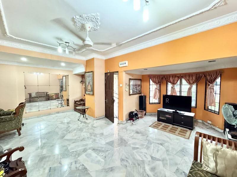 Rumah Teres 2-Tingkat untuk Dijual di Usj 11 (Subang Jaya) - Najah Kadir - Living Room - PropertyGuru.com.my