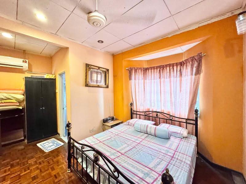 Rumah Teres 2-Tingkat untuk Dijual di Usj 11 (Subang Jaya) - Najah Kadir - Bedroom - PropertyGuru.com.my