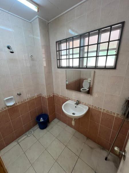 Rumah Teres 2.5-Tingkat untuk Dijual di Taman Minang Ria (Cheras) - Henry Chia - Bathroom - PropertyGuru.com.my