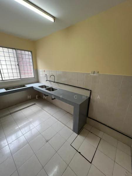 Rumah Teres 2.5-Tingkat untuk Dijual di Taman Minang Ria (Cheras) - Henry Chia - Kitchen - PropertyGuru.com.my