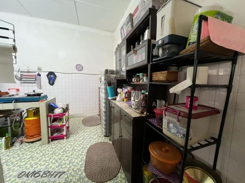 1-storey Terraced House for Sale in Taman Teluk Gedung Indah (Klang) - Elaine Tan - Kitchen - PropertyGuru.com.my