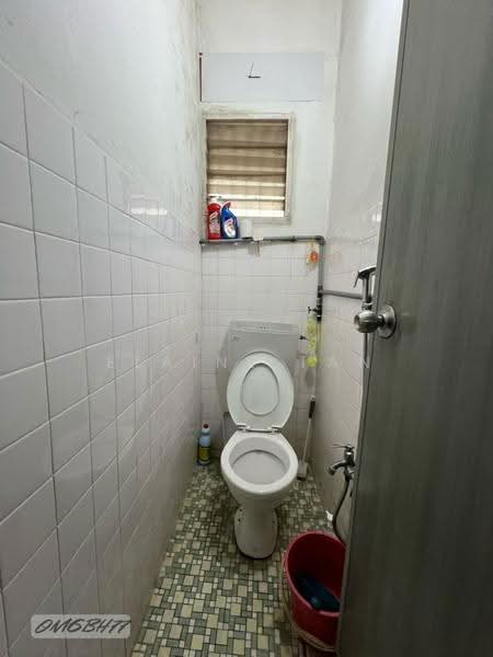 1-storey Terraced House for Sale in Taman Teluk Gedung Indah (Klang) - Elaine Tan - Bathroom - PropertyGuru.com.my