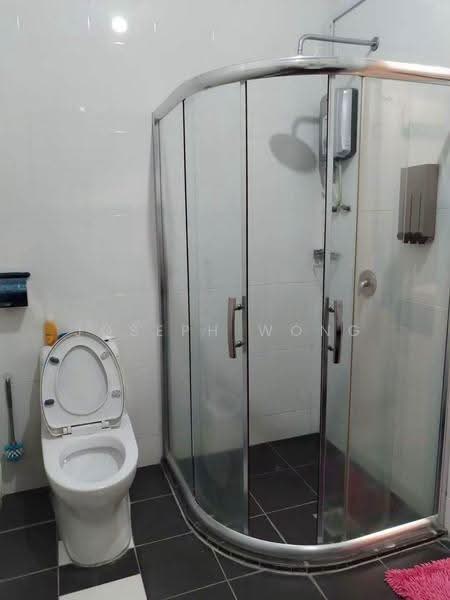 Semi-Detached House for Sale in Taman Sinfar (Ipoh) - Joseph Wong - Bathroom - PropertyGuru.com.my