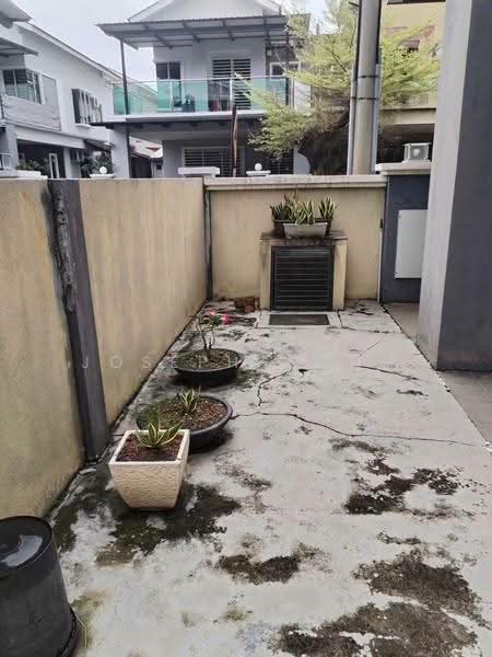 Semi-Detached House for Sale in Taman Sinfar (Ipoh) - Joseph Wong - Exterior - PropertyGuru.com.my