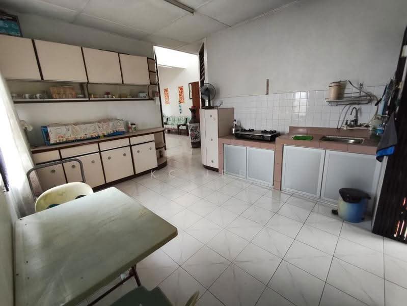 1-storey Terraced House for Sale in Penrissen (Kuching) - KC Jee - PropertyGuru.com.my