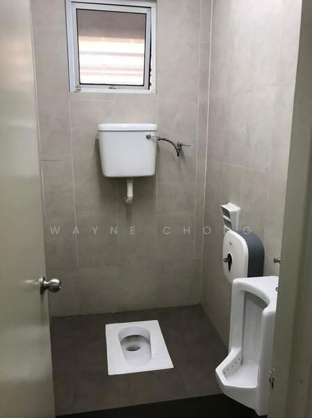 Shop for Rent in Petaling Jaya (Selangor) - Wayne Chong - Bathroom - PropertyGuru.com.my