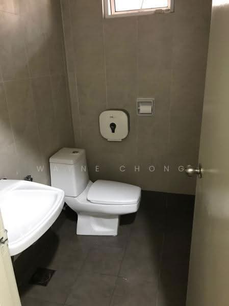 Shop for Rent in Petaling Jaya (Selangor) - Wayne Chong - Bathroom - PropertyGuru.com.my