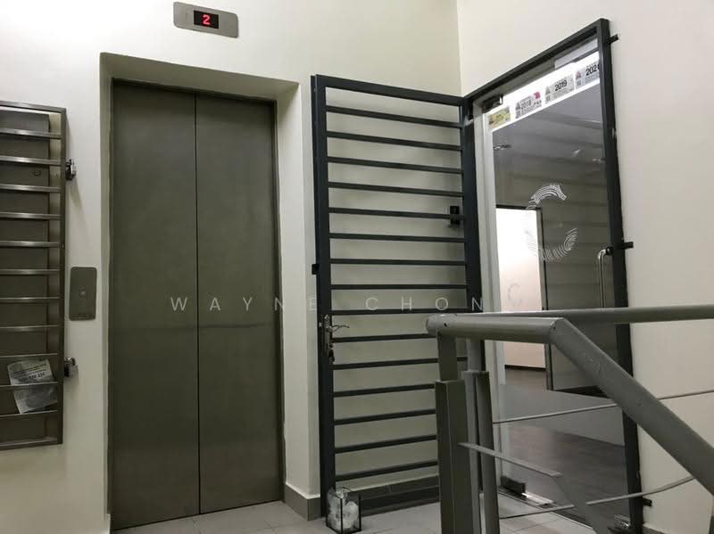 Shop for Rent in Petaling Jaya (Selangor) - Wayne Chong - Entrance - PropertyGuru.com.my