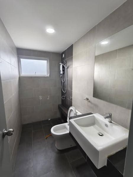 Rumah Teres 2-Tingkat untuk Disewa di Masai (Johor) - SJ CHAN - Bathroom - PropertyGuru.com.my