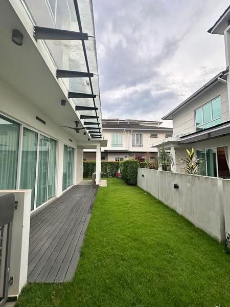 Rumah Berkembar untuk Disewa di Senibong (Permas Jaya) - Shirley Haw - Exterior - PropertyGuru.com.my