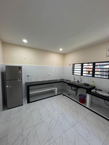 Rumah Teres 2-Tingkat untuk Disewa di Bercham (Ipoh) - Mandy Phang - Kitchen - PropertyGuru.com.my